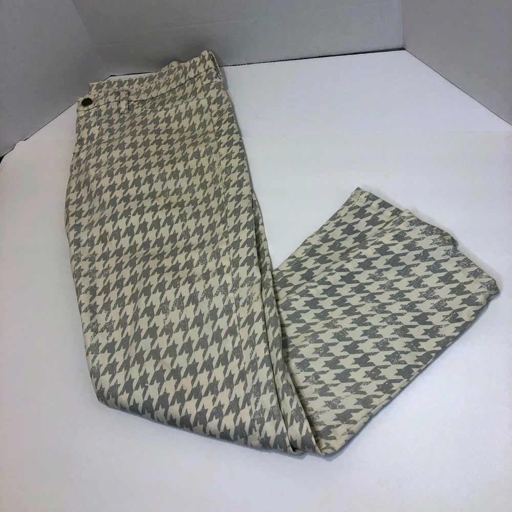 Francesca’s gray and white houndstooth stretch jeans, size 10